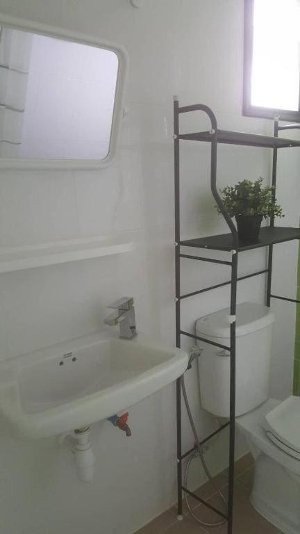 Oyo 75416 Rama3 Sunrise Hostel Банкок Екстериор снимка